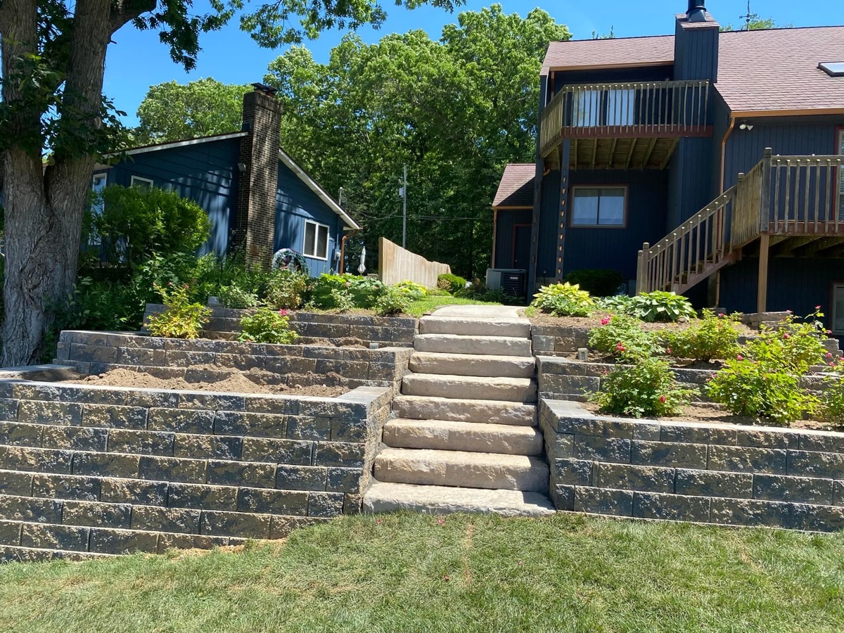 Stone retaining wall and steps
